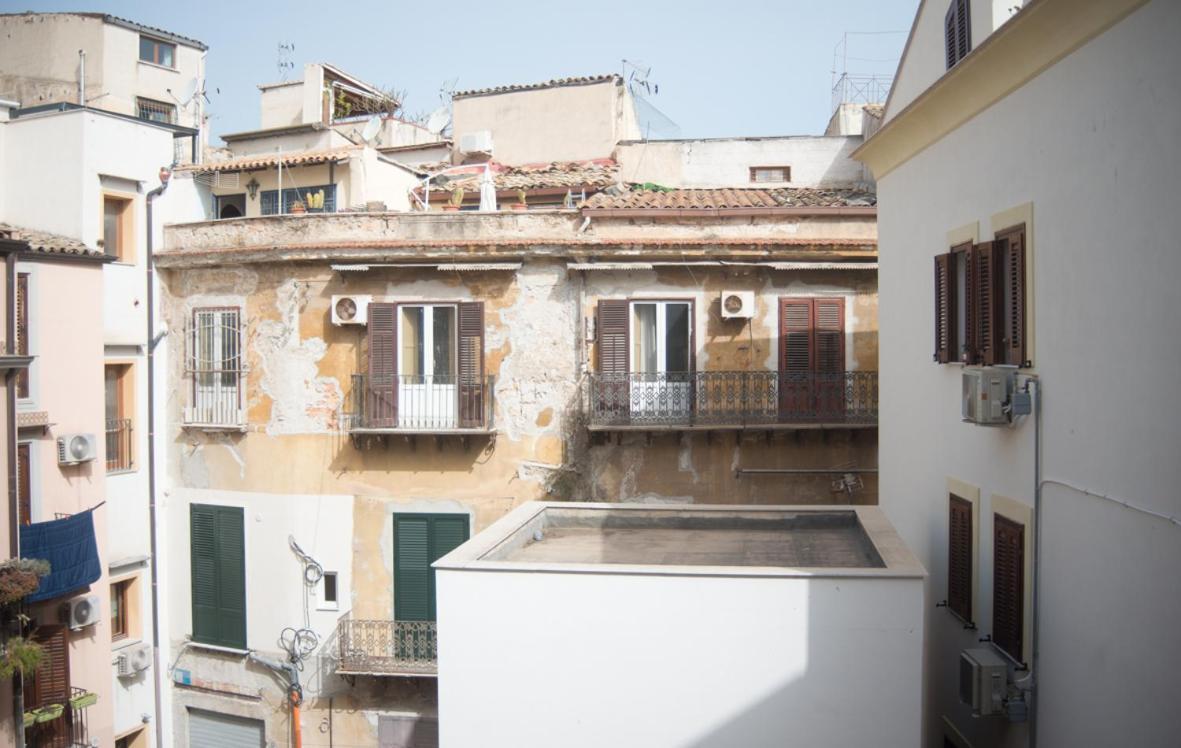 Casetta Mon Amour Palermo Luaran gambar